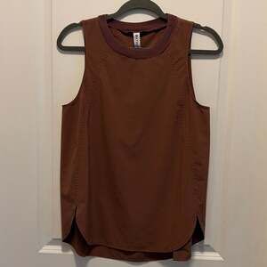 NWOT Athleta Zephyr Refined Tank Top in Brown Size S